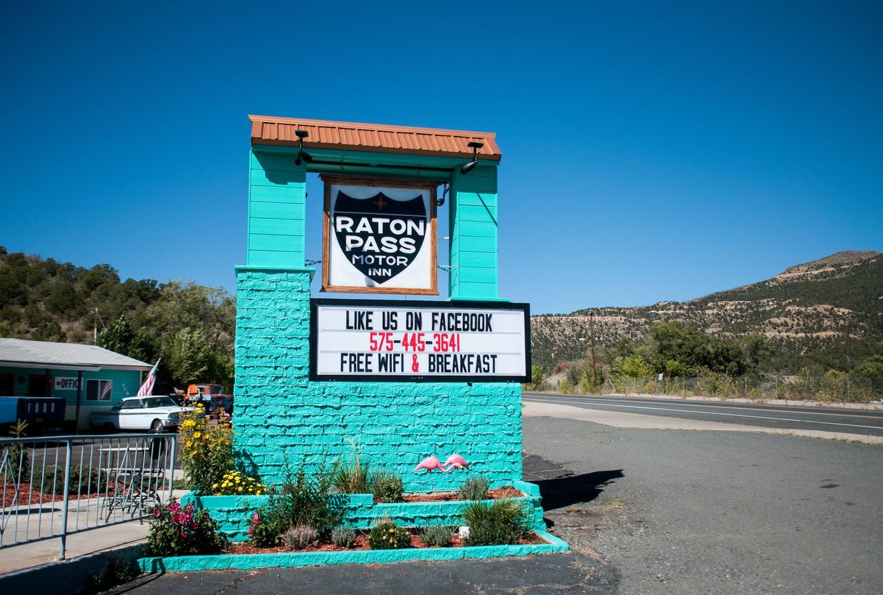 Raton Pass Motor Inn 外观 照片